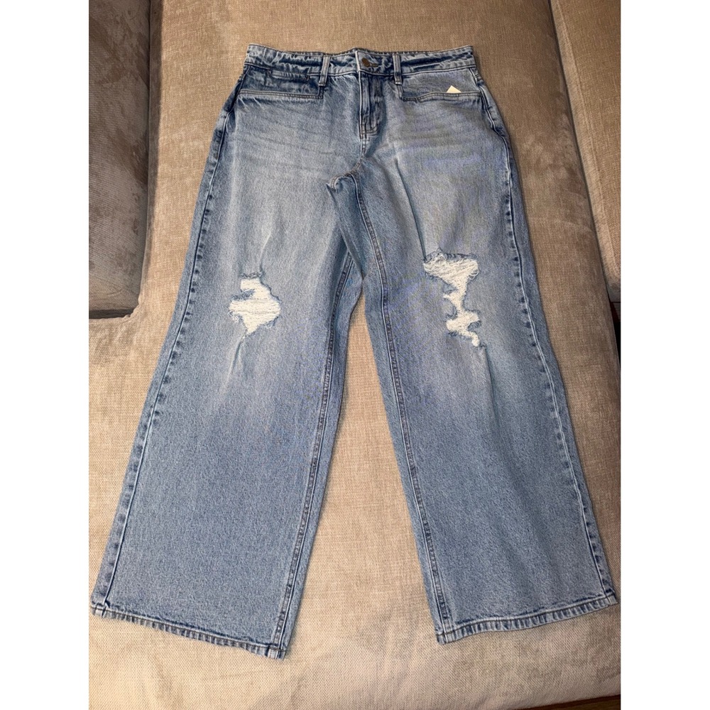 Women wide leg jeans size 8 distressed